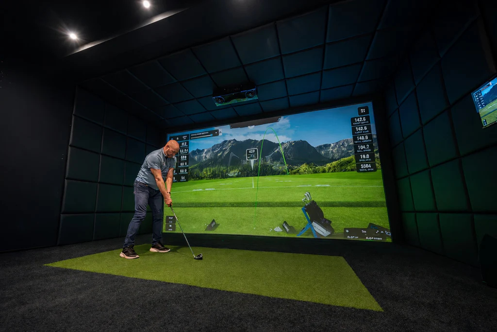 Best Golf Impact Screens (UK, 2026): Materials, Sizes, and What’s Actually Worth Buying